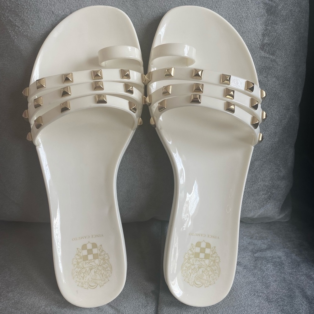 Like new Vince Camuto Studded Jelly sandal
